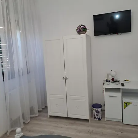 Casa Bella Πανσιόν