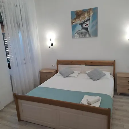 Casa Bella Πανσιόν
